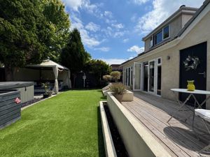Decking b- click for photo gallery